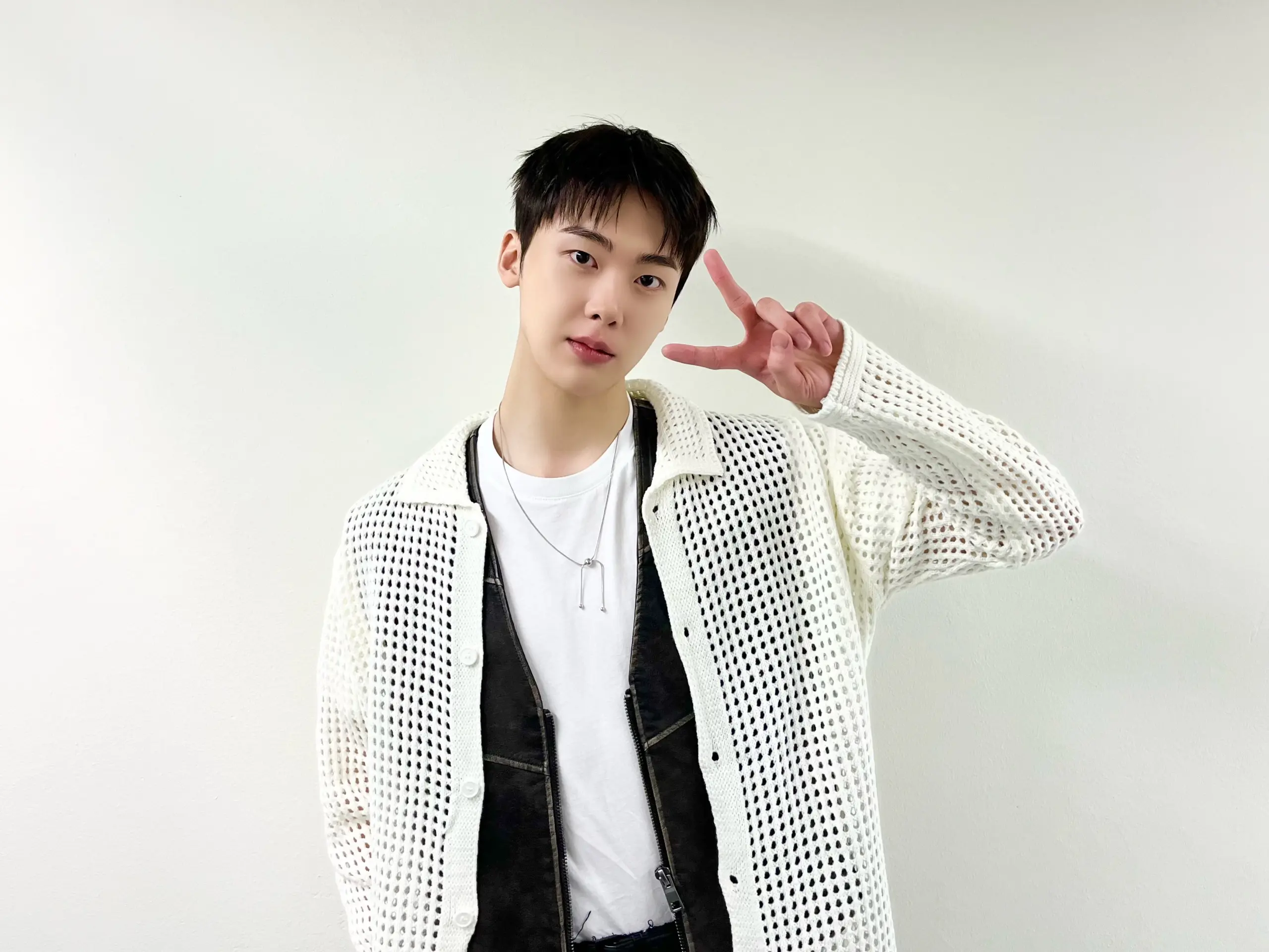 ซานฮา ASTRO เตรียมเดบิวต์เดี่ยว-min