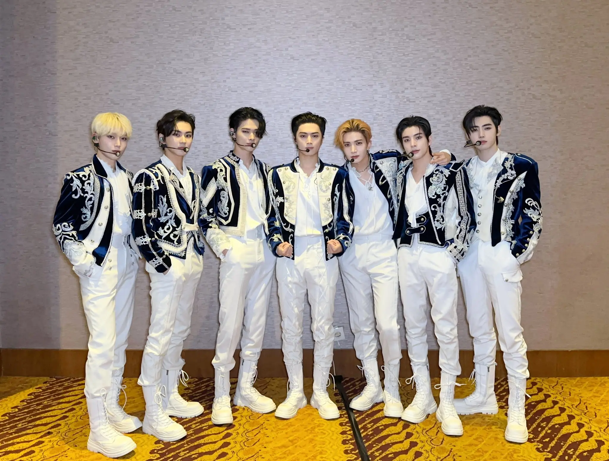 ENHYPEN อัลบั้ม ROMANCE UNTOLD-min