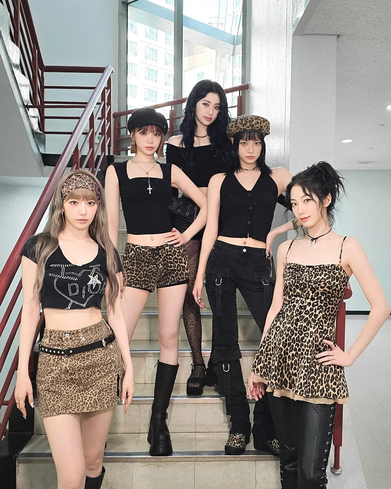 LE SSERAFIM อัลบั้ม CRAZY ติดชาร์ต iTunes -min
