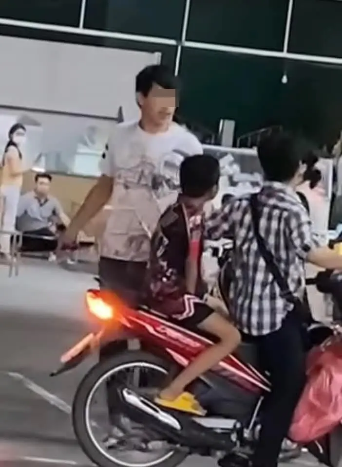 หนุ่มรถบรรทุก (4)
