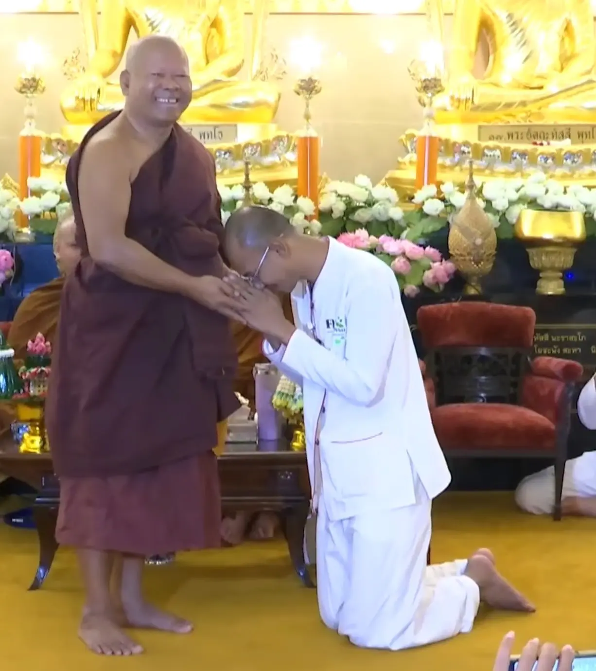 คนตื่นธรรม (2)