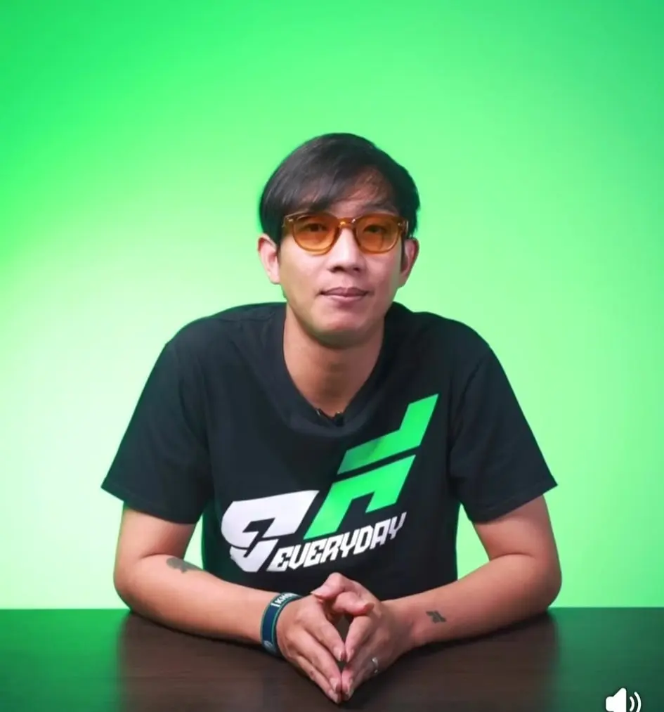 เบลขอบสนามลาออก