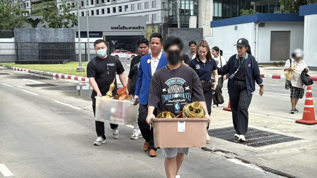 หมอดูหลอกทำพิธีกรรม นาน 3 ปี สูญเงินครึ่งล้าน หนุ่มแจ้งเอาผิดแล้ว (1)