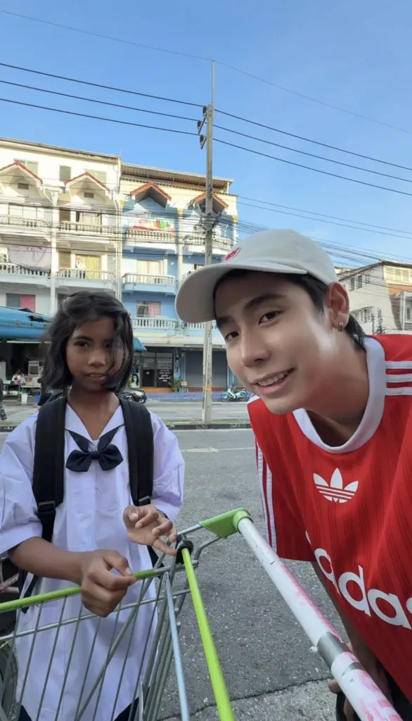 น้องฟ้าใสเด็กเก็บขยะ