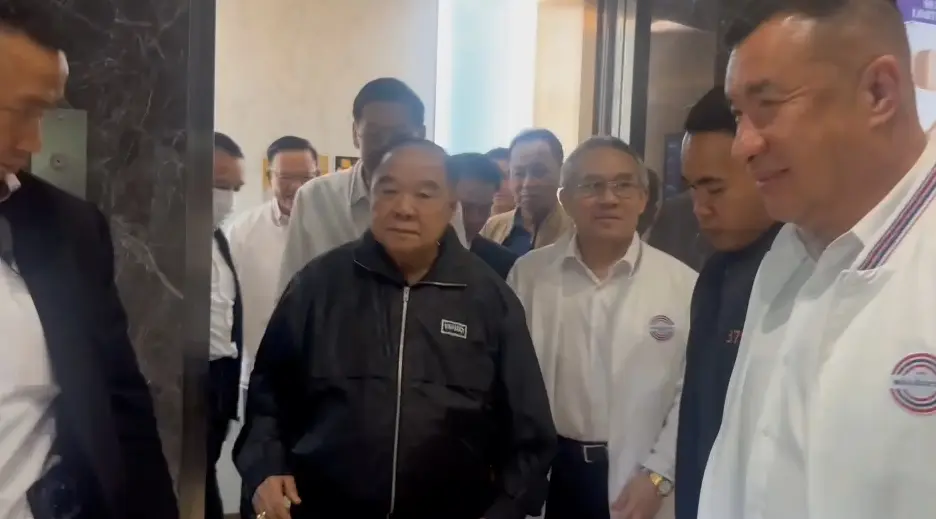 อุตตม-สนธิรัตน์