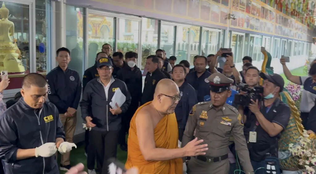 สายลับวัดไร่ขิง4
