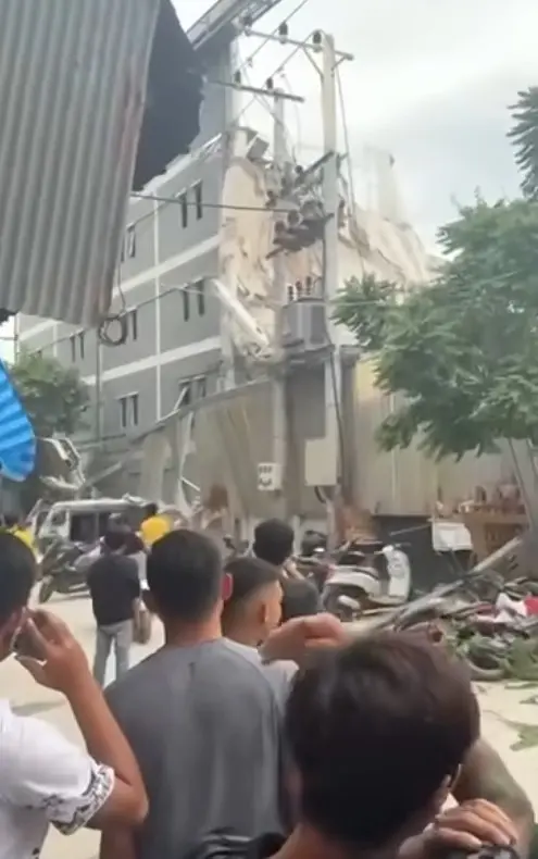 ปอยเปตตึกถล่ม2