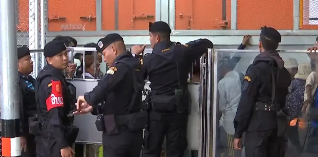 แหกด่าน4