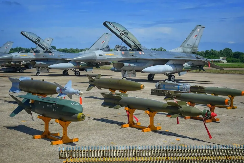 เครื่องบินรบ