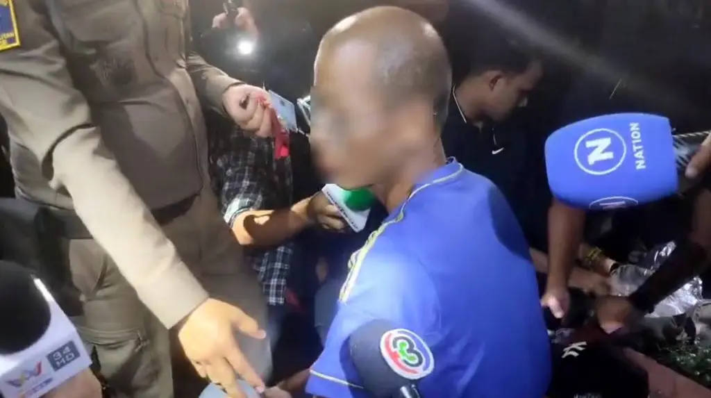 ลักทรัพย์หน้าผบช.น.2