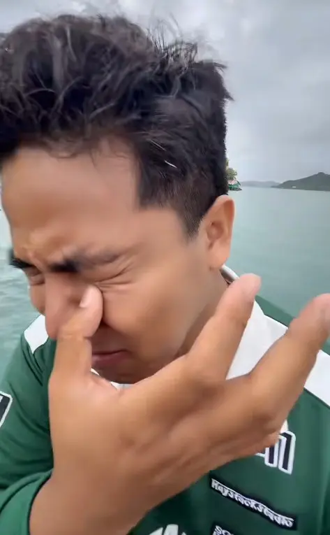 เลิ่กลั่กถูกหวย3