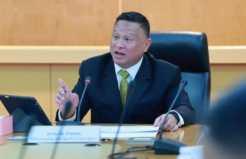 เสธ.หิ วิจารณ์ อดีตทหาร ต่อยทหารกัมพูชา