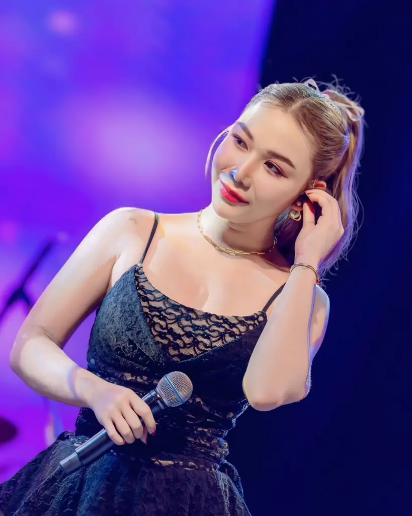 เฟิร์ส พรชิตา หนูเป็นคนไทย (9)