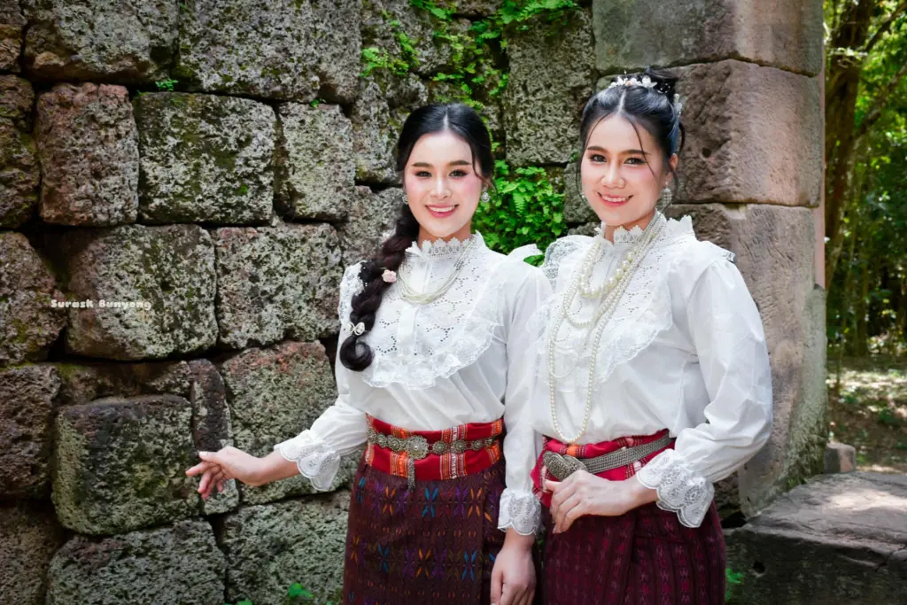 สาวไทยชุดไทย2