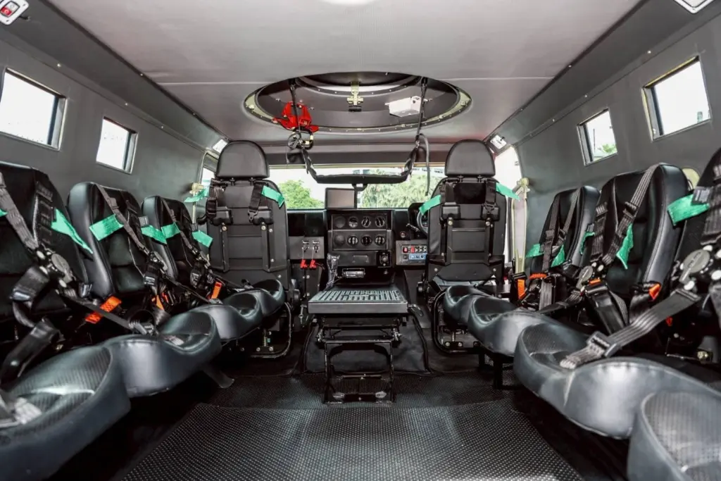 มาดามรถถังรถเกราะUN5