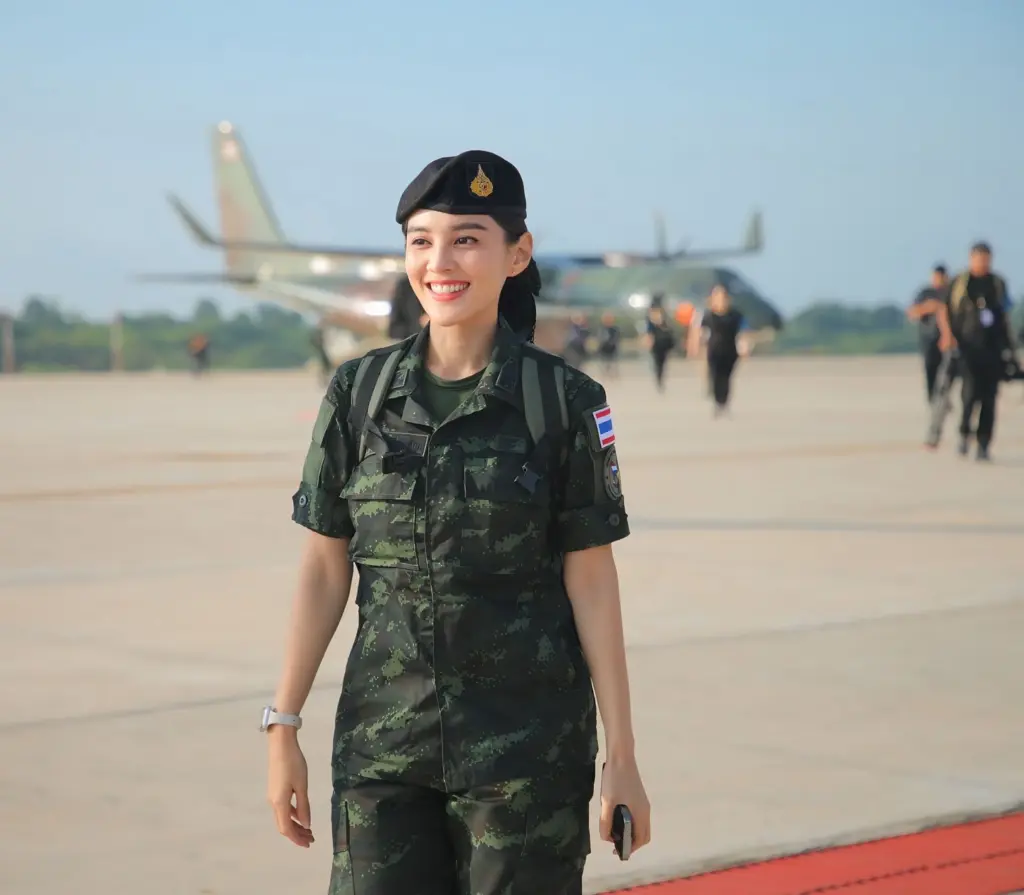 ผู้พันแป้ง พันตรีหญิง