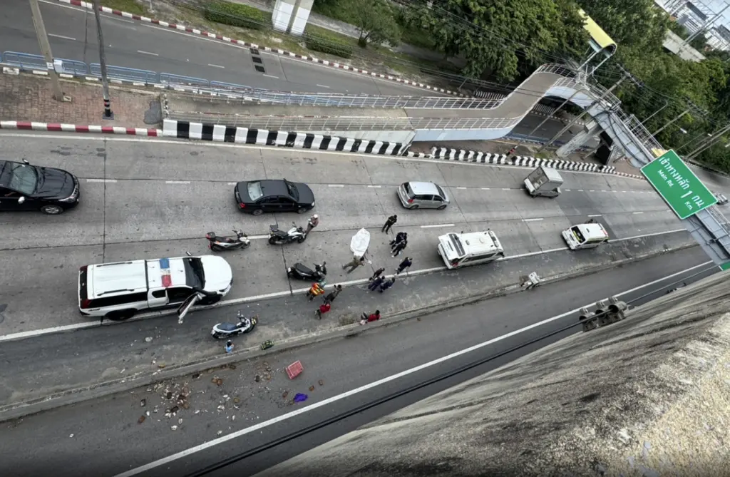 กระบะตกโทลล์เวย์2