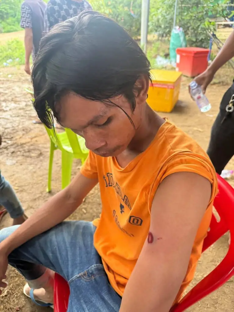 ม็อบเขมรหนองหญ้าแก้วแก๊สน้ำตา6