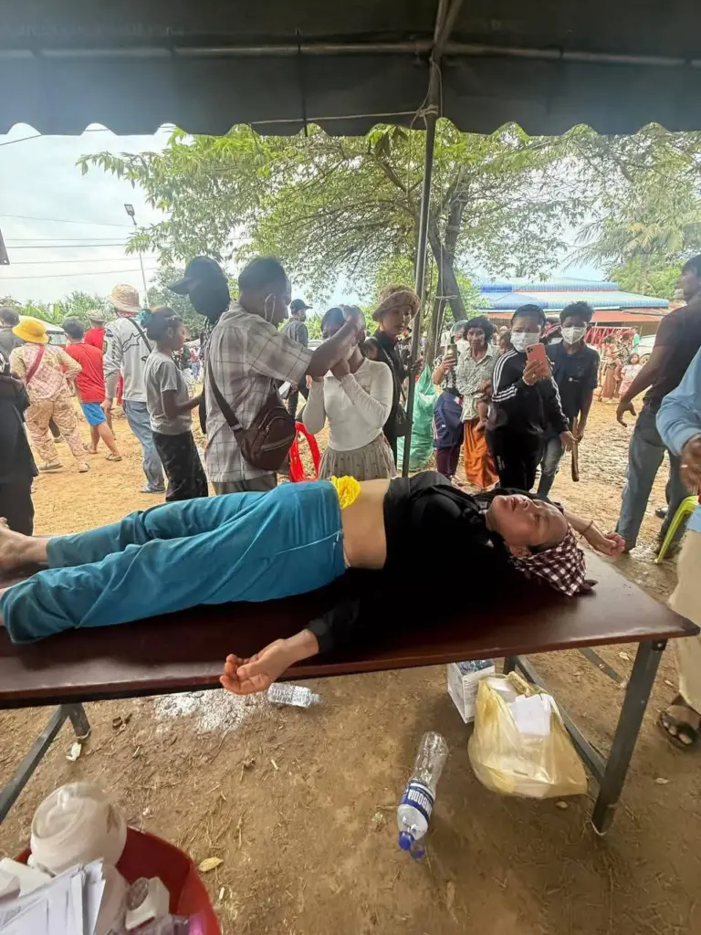 ม็อบเขมรหนองหญ้าแก้วแก๊สน้ำตา4