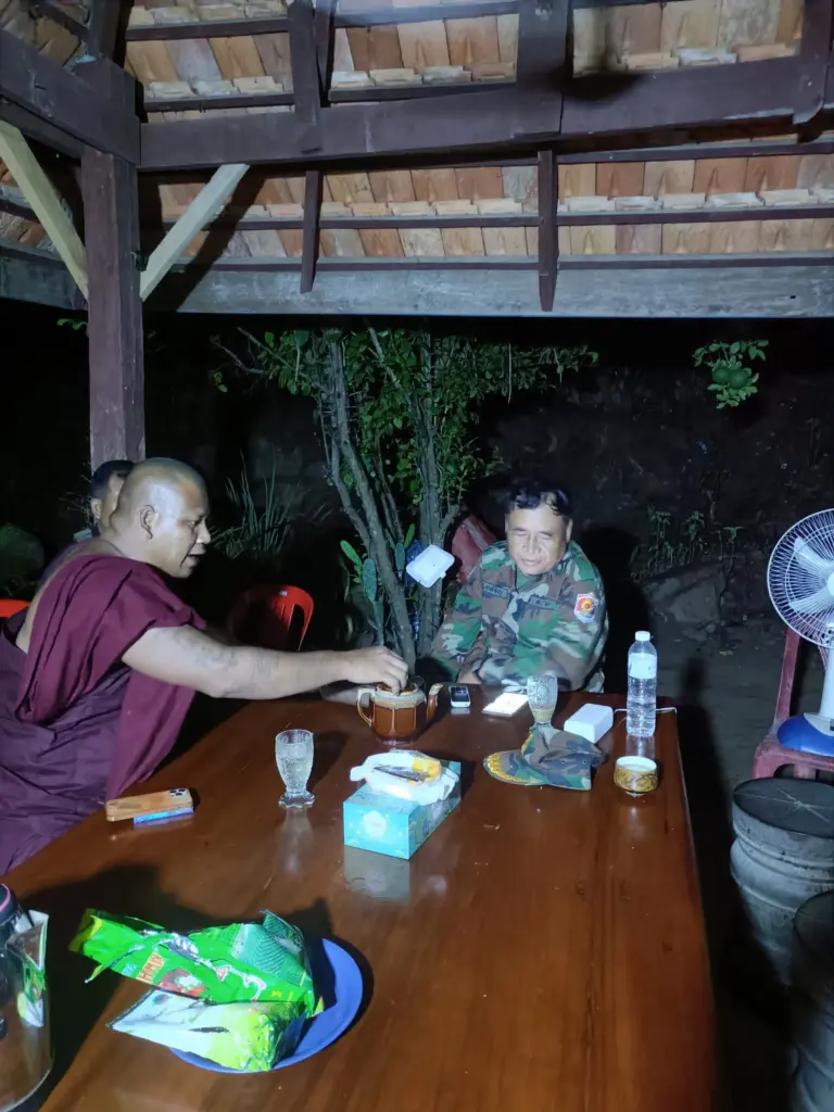 แกนนำพระเขมร บ้านหนองหญ้าแก้ว เคยบัญชาการหน่วยแนวหน้า (4)