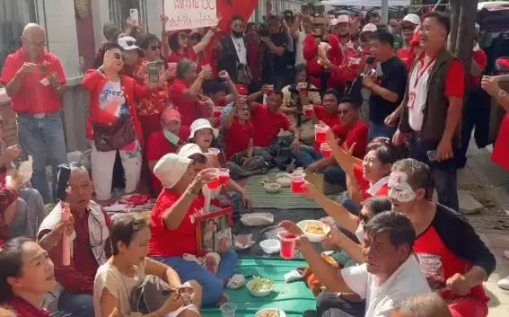 เสื้อแดงทักษิณ2