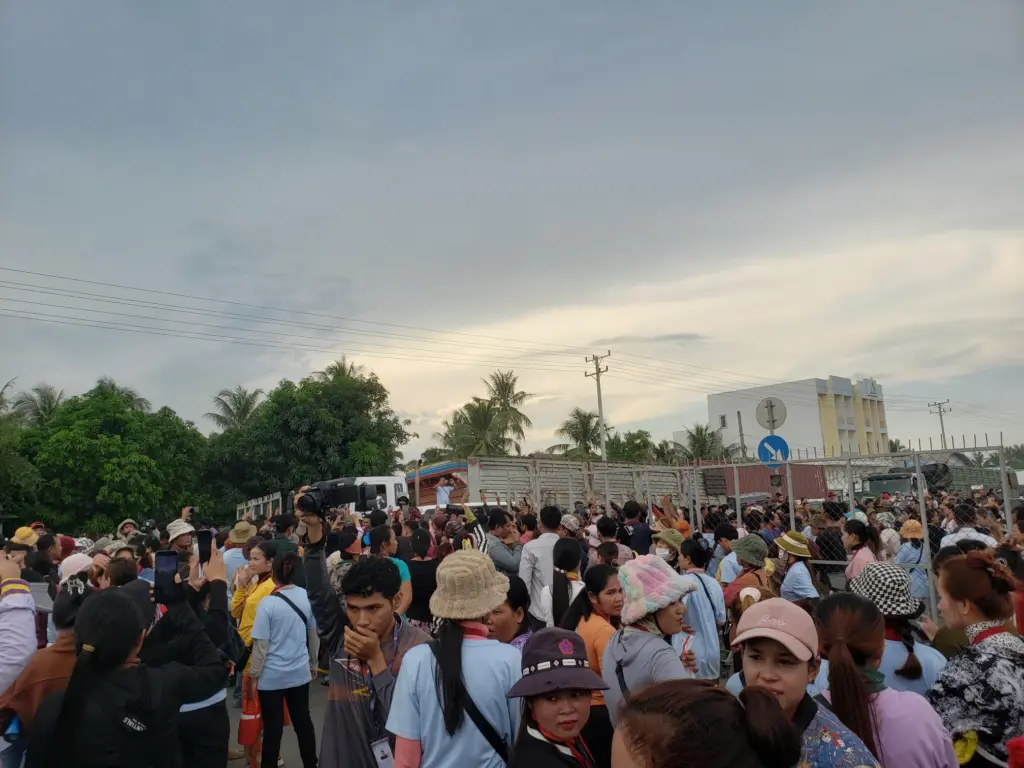 เขมรประท้วง4