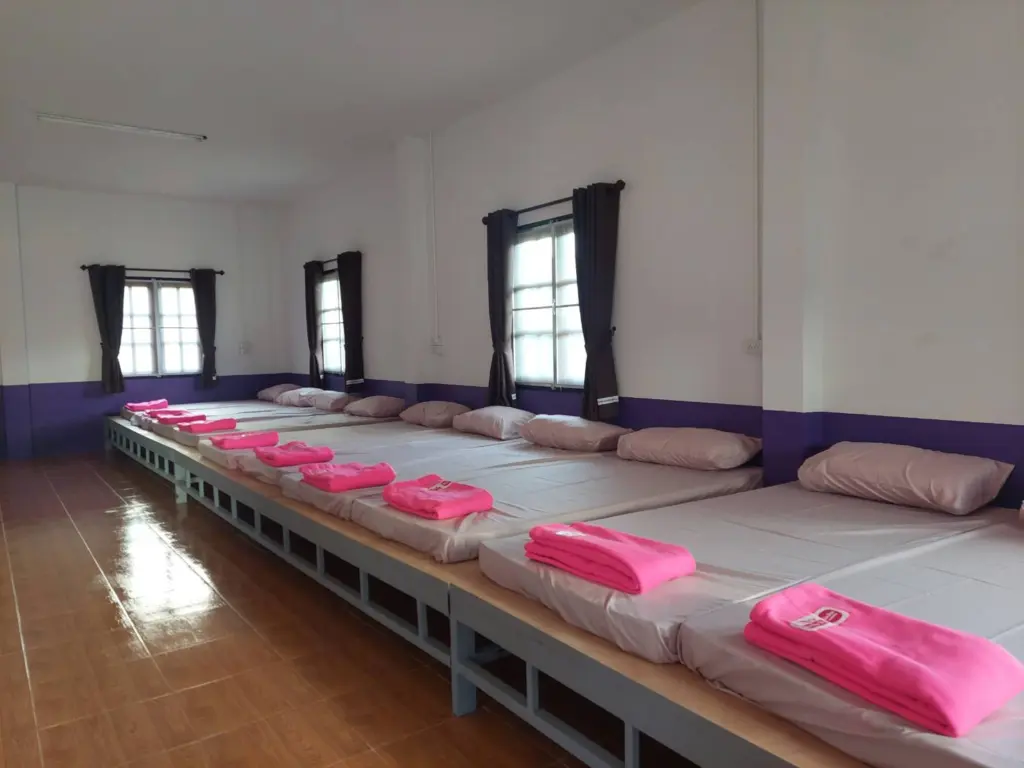 มูลนิธิเมืองไทยยิ้ม เมืองไทยประกันชีวิต มอบบ้านพักเพื่อนักเรียนบ้านไกล (1)