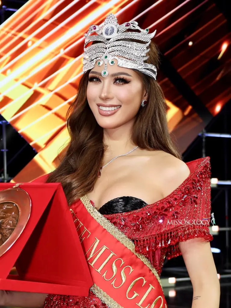 TIRANA, ALBANIA- Miss Thailand, Chayathanus Saradatta, was crowned The Miss Globe 2025 during th (1)