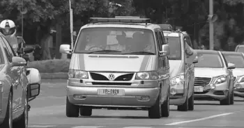 รถยนต์พระที่นั่งเจมส์บอนด์