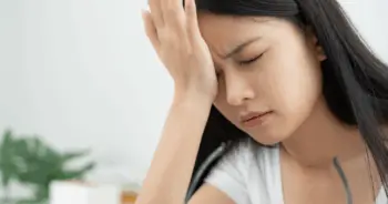 จ้องคอมนาน ปวดตา สัญญาณเตือน Digital Eye Strain