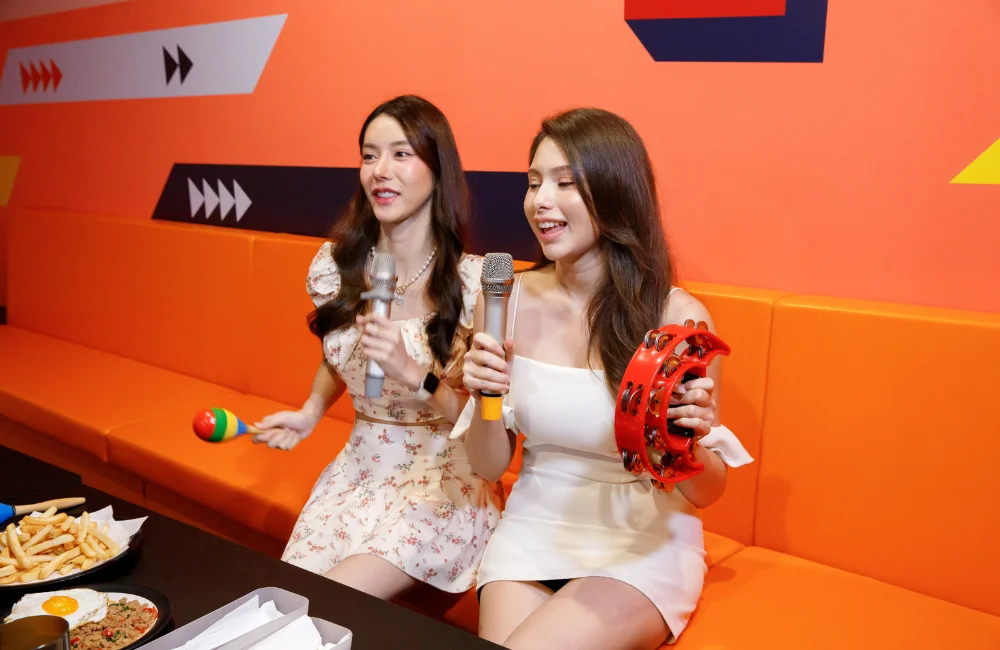 ห้างติด BTS (2)