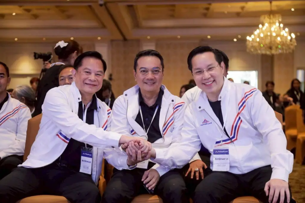 รทสช. ปรับแผน ส่ง ชัชวาลล์ คงอุดม ขึ้นนั่ง เลขาธิการรวมไทยสร้างชาติ (2)