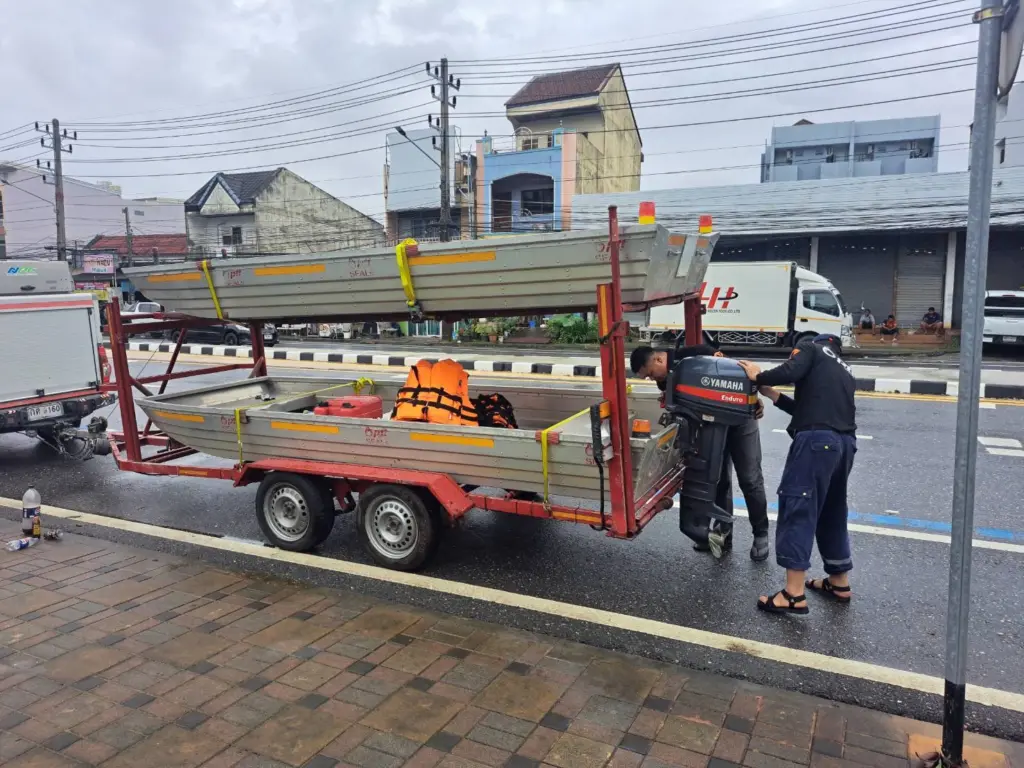 ปตท. ช่วยเหลือน้ำท่วม เปิดศูนย์อำนวยการสถานการณ์อุทกภัยภาคใต้ (4)