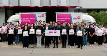 เมืองไทยประกันชีวิตและมูลนิธิเมืองไทยยิ้ม จัดถุงยังชีพช่วยภาคกลาง-ใต้ (1)