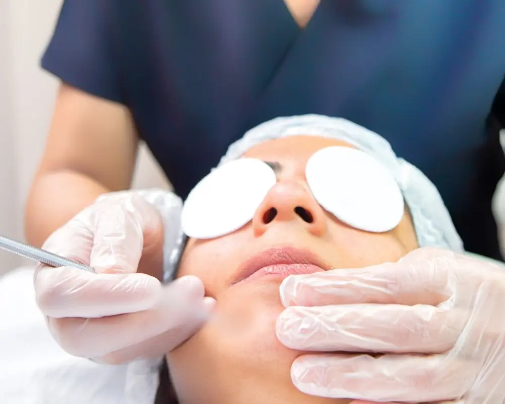 กดสิวอย่างถูกวิธี