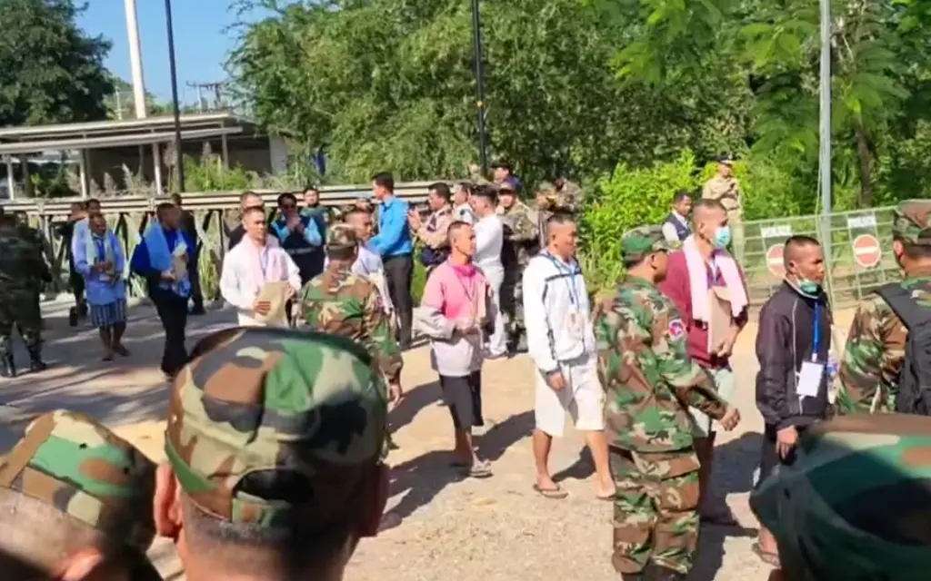 ปล่อยเชลยศึกเขมร2